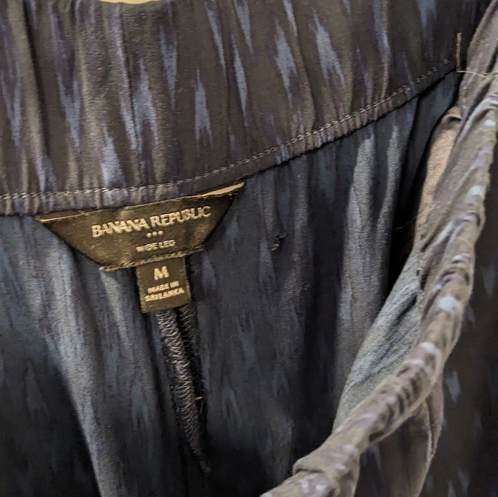 Banana Republic rayon wide leg pants - Picture 6 of 10